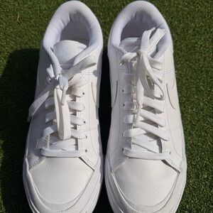 Nike Court Legacy Lift